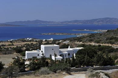Luxury villa for sale in Paros, Greece. Greek property for sale.