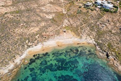 Une opportunité rare en bord de mer au cœur des Cyclades