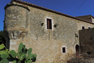 Maison fortifiee et classee a vendre dans le Magne, Grece