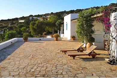 Villa for sale in Paros, West coast